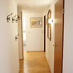 Kuenstlergarten 1 Апартаменты *