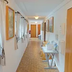 Kuenstlergarten 1 * Гардинг