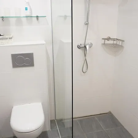 Appartement Kuenstlergarten 1 *